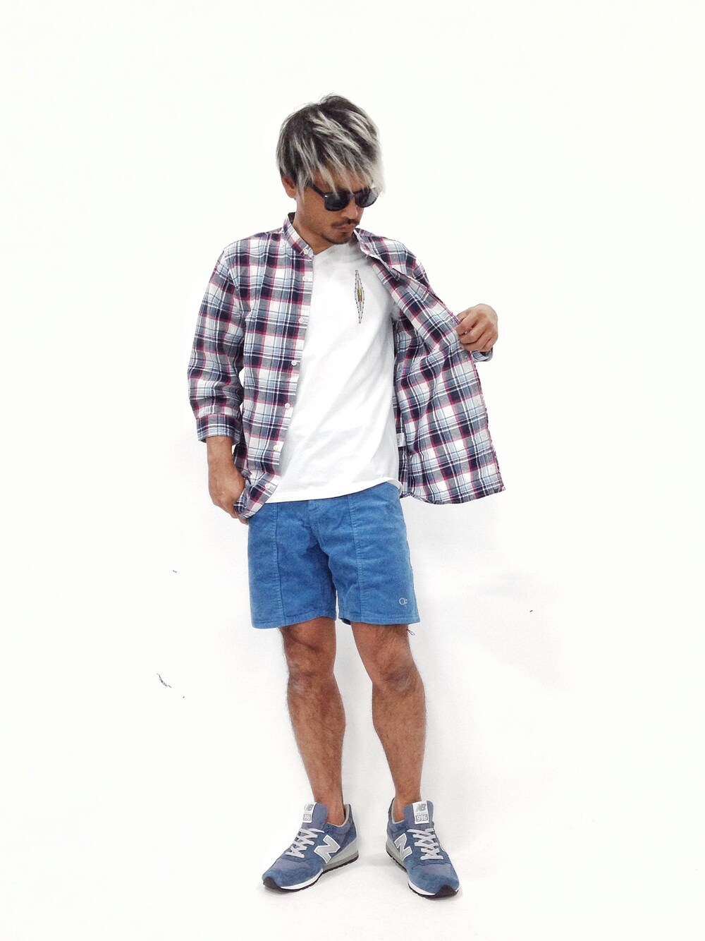 「Vネック、70s、Ocean pacific、オーシャンパシフィック、M996」｜「NEW BALANCEのニューバランス/M996 JFB                        （スニーカー、ブルー系）」を使った、FIVEDAYCITYさん（メンズ・171cm）の春コーディネートの1枚目の写真