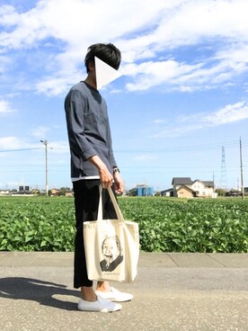 「誕生日」｜「アイテム（PC・スマホグッズ/家電）」を使った、えじるさん（メンズ・178cm）の秋コーディネート