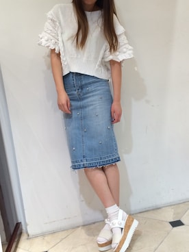 「MUVEIL（ミュベール）のアイテム（ニット/セーター、ホワイト系）」を使った、川サキさん（レディース・168cm）の春コーディネート