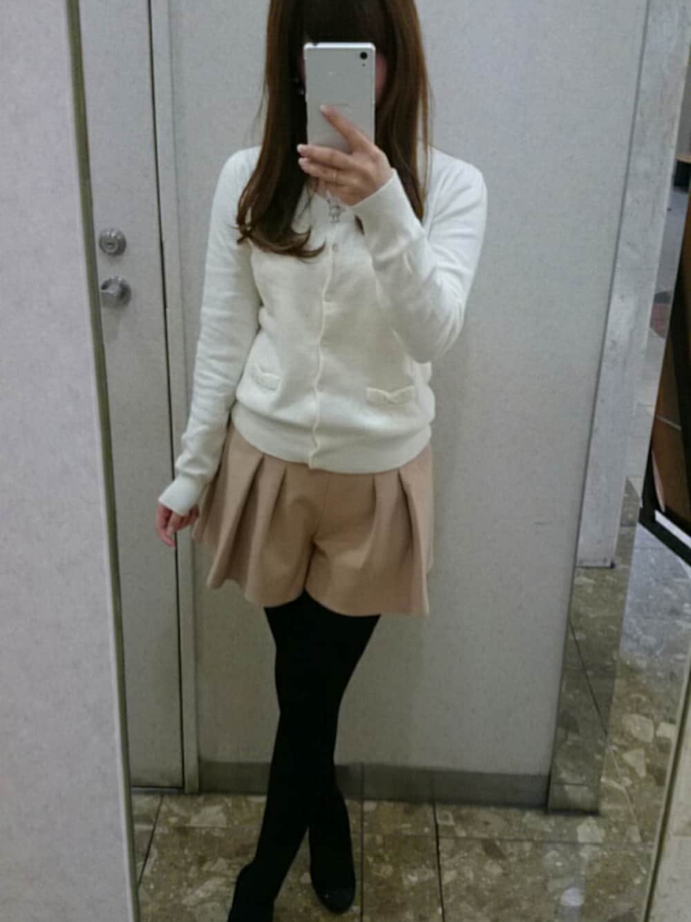 「キュロット、チェスターコート、ダスティパステル、L'est rose、JILL by Jillstuart、KariAng、通勤コーデ」｜「Apuweiser-richeのチェスターコート（チェスターコート、ピンク系）」を使った、miniminnieさん（レディース・148cm）の春コーディネートの1枚目の写真