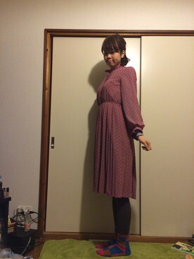 「アコーディオンプリーツ」｜「アイテム（ワンピース/ドレス）」を使った、あこさん（レディース・168cm）の冬コーディネート