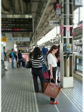 「Yves Saint Laurent（イヴサンローラン）のアイテム（パンツ）」を使った、Ayakaさん（レディース・160cm）の夏コーディネート