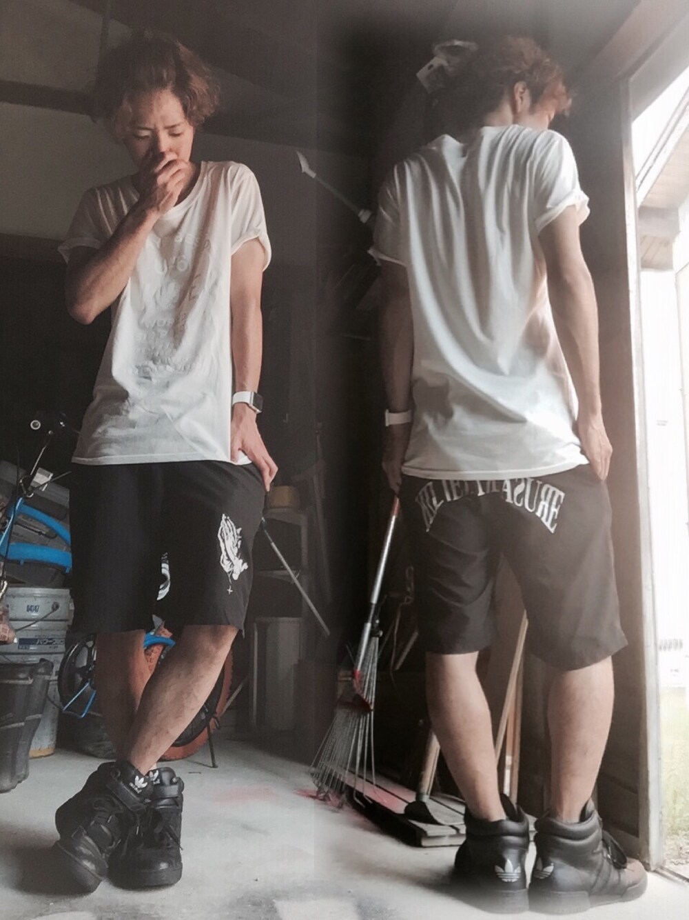 ホワイト系のTシャツ/カットソー、ブラック系のパンツ、ブラック系のスニーカーを着用したメンズの夏コーディネートの1枚目の写真