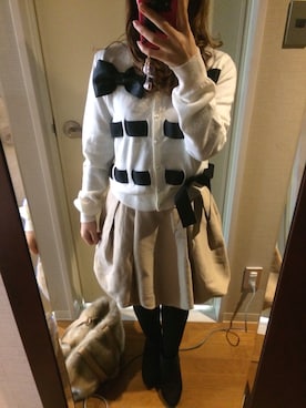 「MICOAMERI（ミコアメリ）のアイテム（カーディガン/ボレロ）」を使った、るにゃさん（レディース・144cm）の冬コーディネート