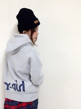 「X-girl（エックスガール）のアイテム（パーカー、グレー系）」を使った、s a y u .さん（レディース・157cm）の冬コーディネート