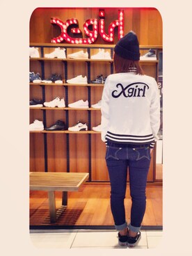 「X-girl（エックスガール）のアイテム（スタジャン、ホワイト系）」を使った、s a y u .さん（レディース・157cm）の冬コーディネート
