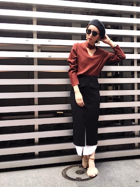 「ファーサンダル」｜「アイテム（パンプス）」を使った、YUKINObySEEPS仙台フォーラスさん（レディース・157cm）の秋コーディネート