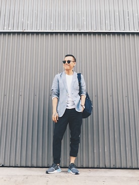 「H&M（エイチ・アンド・エム）のアイテム（スーツパンツ）」を使った、Kevin Chong さん（メンズ・168cm）の春コーディネート
