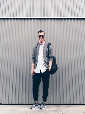 「PULL&BEAR（プルアンドベア）のアイテム（バッグ）」を使った、Kevin Chong さん（メンズ・168cm）の夏コーディネート
