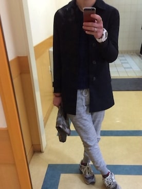 「GOSTAR DE FUGA（ゴスタール ジフーガ）のアイテム（ステンカラーコート）」を使った、テケっつぁんさん（メンズ・172cm）の春コーディネート