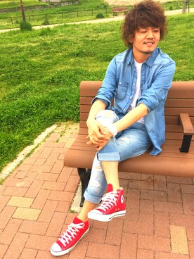 「Bershka（ベルシュカ）のアイテム（デニムパンツ、ブルー系）」を使った、まあああくんさん（メンズ・180cm）の春コーディネート