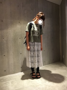 「JEANASIS（ジーナシス）のDENIMシルキースキニーパンツ/715842 （デニムパンツ）」を使った、hanakoさん（レディース・158cm）の夏コーディネート