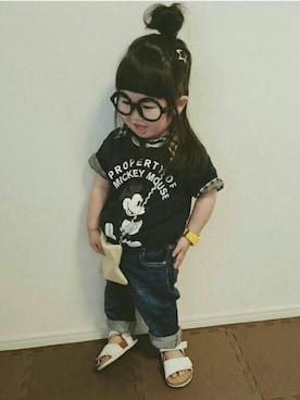 「OSHKOSH（オシュコシュ）のアイテム（デニムパンツ）」を使った、urakotoさん（キッズ・90cm）の夏コーディネート