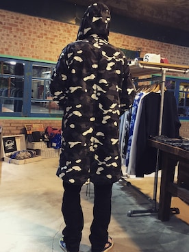 「A BATHING APE（アベイシングエイプ）のアイテム（マウンテンパーカー）」を使った、shawnさん（メンズ・175cm）の冬コーディネート