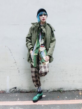 「H&M（エイチ・アンド・エム）のアイテム（ミリタリージャケット）」を使った、WEDNESDAYさん（レディース・163cm）の冬コーディネート