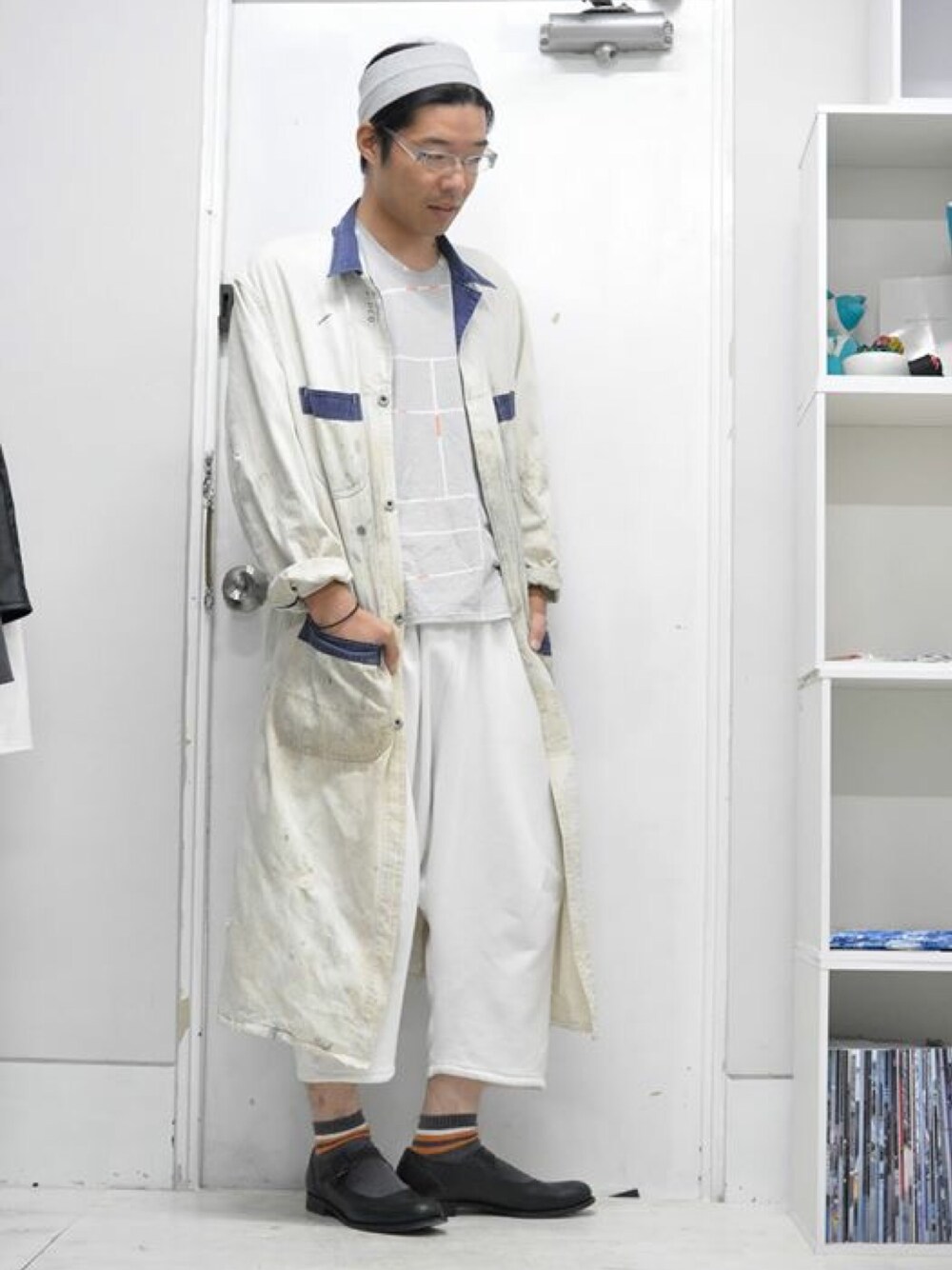 「SONAR_U、SHUTTLE、秋、ロング丈、SONAR」｜「sneeuwのアイテム（Tシャツ/カットソー、グレー系）」を使った、yosi_SHUTTLEさん（メンズ・180cm）の秋コーディネートの1枚目の写真