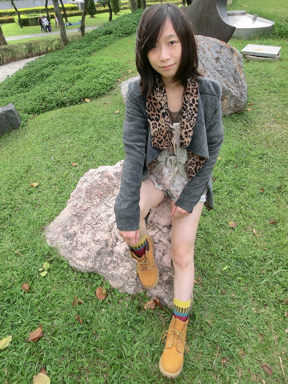 「Timberlandのアイテム（ブーツ、イエロー系）」を使った、Rubyさん（レディース・157cm）の春コーディネートの1枚目の写真