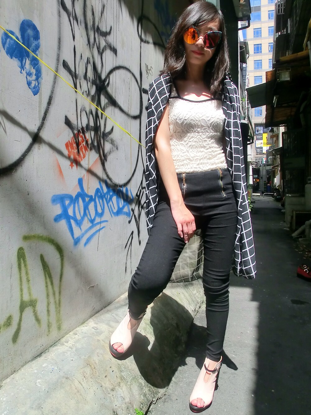 「ootd、fashion、lookbook、street、Sunglasses、cool、lace、Taiwan」｜「no brandのアイテム（パンプス、ピンク系）」を使った、Rubyさん（レディース・157cm）の夏コーディネートの1枚目の写真
