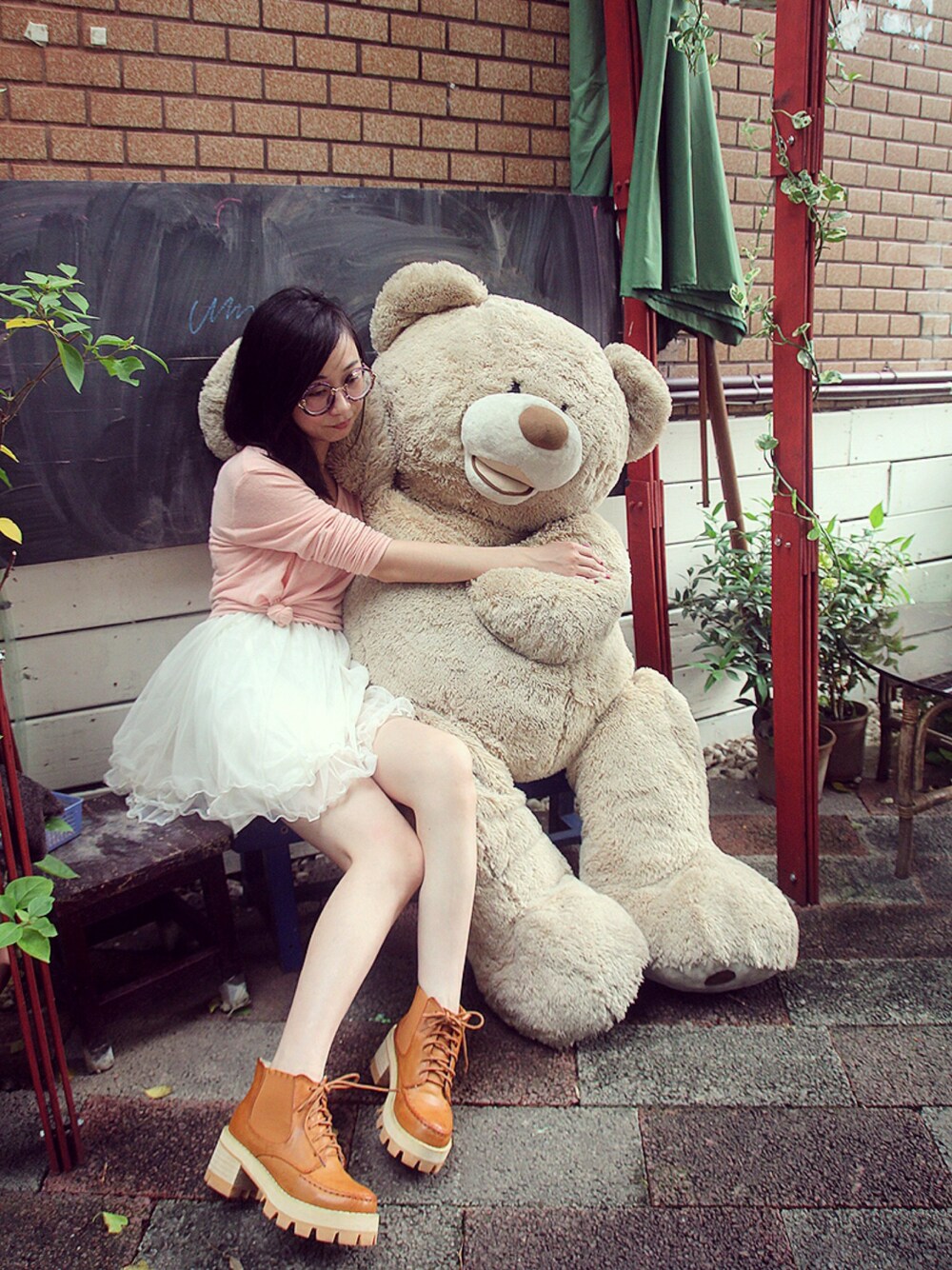 「ootd、fashion、WEARBOOKエントリー、lookbook、girl、Cute、instagram、Ted、Taiwan」｜「no brandのアイテム（ブーツ、オレンジ系）」を使った、Rubyさん（レディース・157cm）の夏コーディネートの1枚目の写真