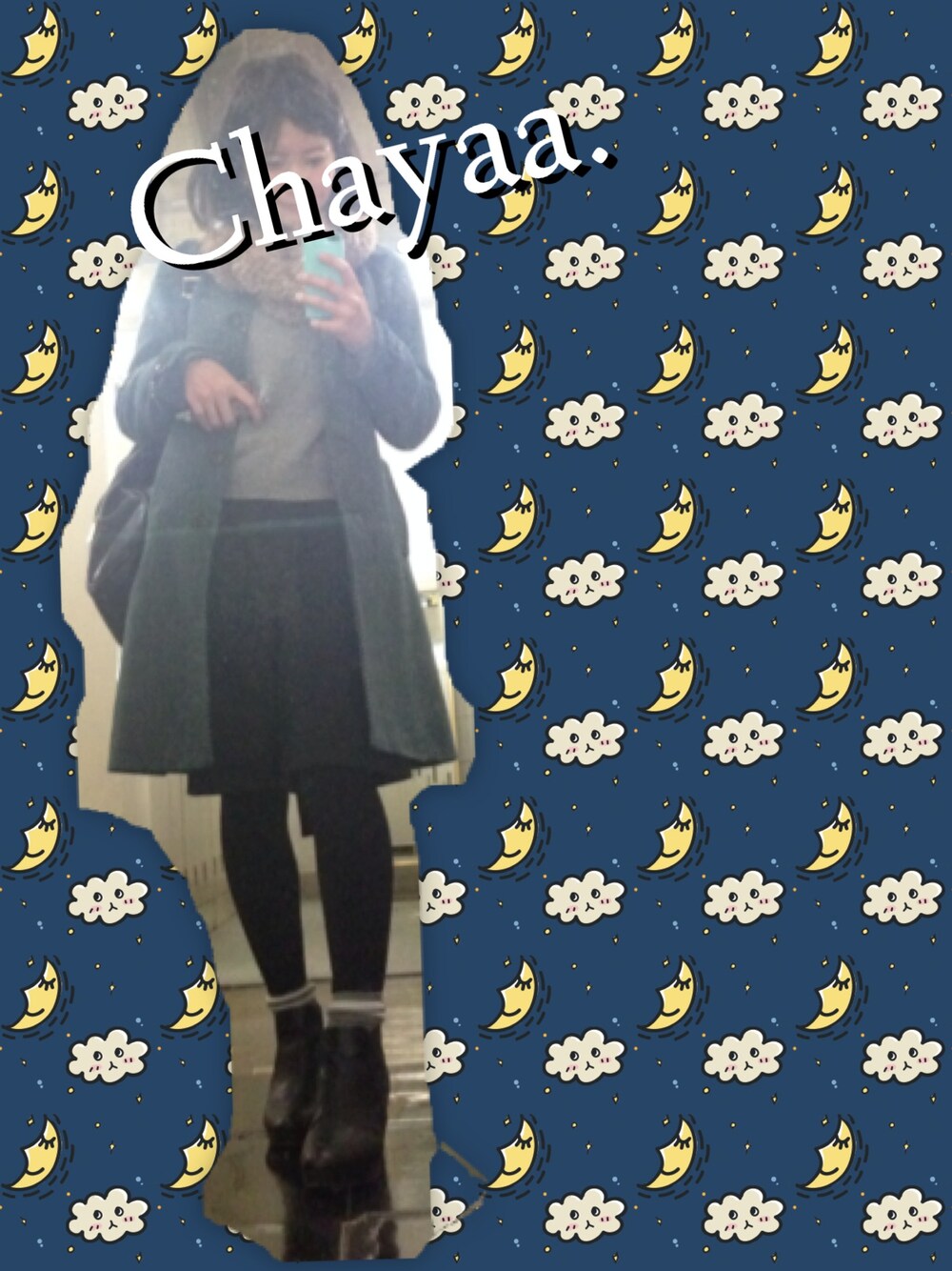 グリーン系のその他アウター、ブラック系のその他パンツ、グレー系のニット/セーターを着用したレディースの冬コーディネートの1枚目の写真