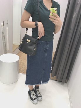 「AZUL by moussy（アズールバイマウジー）のｵｰｶﾞﾆｯｸｺｯﾄﾝVﾈｯｸ半袖PO（Tシャツ/カットソー）」を使った、ckさん（レディース・166cm）の秋コーディネート