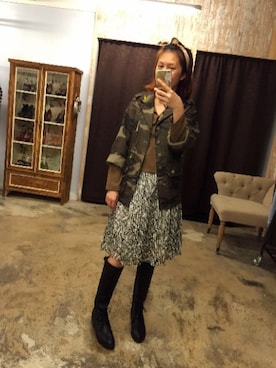 「skirt」｜「アイテム（ミリタリージャケット）」を使った、fabricさん（レディース・163cm）の秋コーディネート
