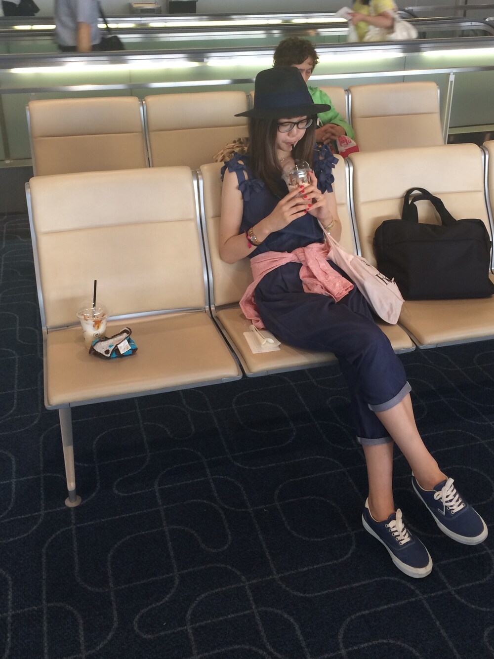 「オールインワン」｜「KhajuのKhaju:デニムコンビネゾン□（つなぎ/オールインワン、ブルー系）」を使った、kaori    さん（レディース・165cm）の夏コーディネートの1枚目の写真