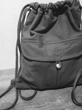 「TELFAR」｜「アイテム（その他）」を使った、032mさん（レディース・162cm）の春コーディネート