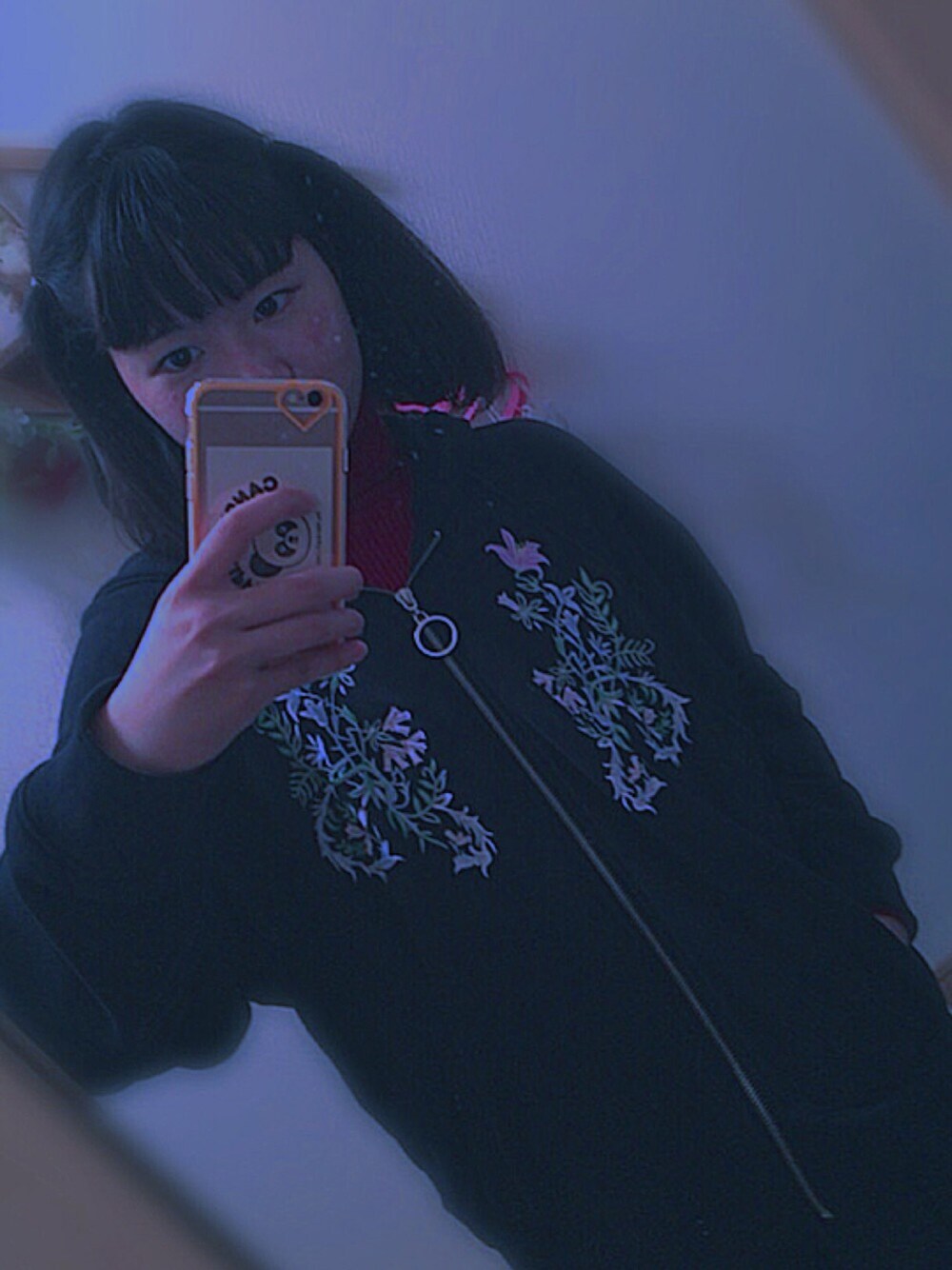 「溺れるナイフ、映画鑑賞、black、ootd、street、harajuku、LOVE、Cute、小松菜奈」｜「古着のアイテム（ニット/セーター、レッド系）」を使った、❤︎나오❤︎❤︎さん（レディース・153cm）の冬コーディネートの1枚目の写真