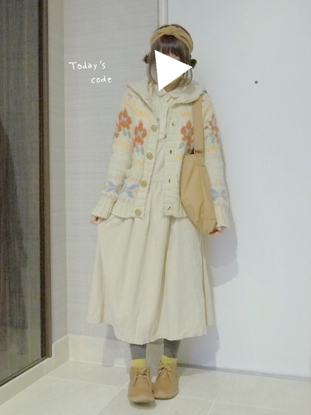 「ニット」｜「w closetのアイテム（ニット/セーター、ベージュ系）」を使った、m o c h a .さん（レディース・154cm）の秋コーディネートの1枚目の写真