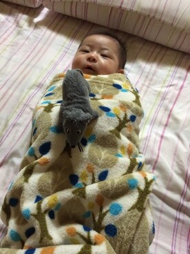 「アイテム（雑貨/ホビー、グレー系）」を使った、あやみんさん（キッズ・60cm）の冬コーディネート