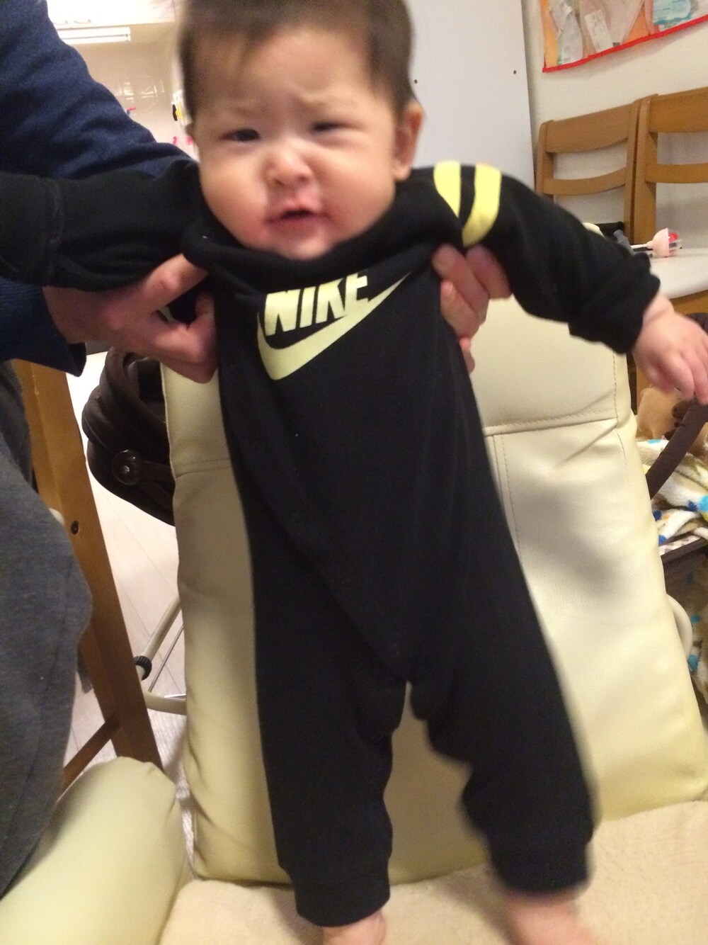 「ナイキ、スポーツミックス、赤ちゃん、黒」｜「NIKEのアイテム（ロンパース、ブラック系）」を使った、あやみんさん（キッズ・70cm）の春コーディネートの1枚目の写真