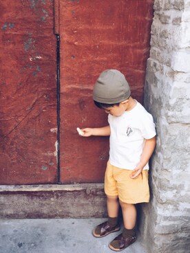 「アイテム（カーゴパンツ、イエロー系）」を使った、Dino Dさん（キッズ・74cm）の春コーディネート