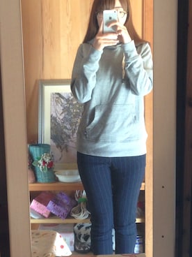 「ems excite（エムズエキサイト）のアイテム（パーカー、グレー系）」を使った、美姫丸さん（レディース・153cm）の秋コーディネート