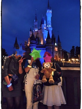 「ディズニーランド」｜「アイテム（サロペット/オーバーオール）」を使った、美姫丸さん（レディース・152cm）の冬コーディネート
