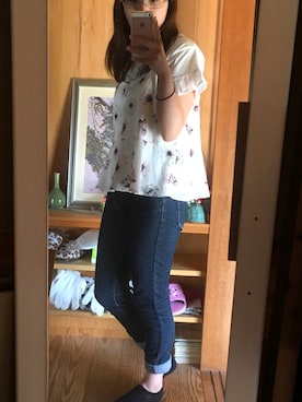 「Honeys（ハニーズ）のアイテム（デニムパンツ、ブルー系）」を使った、美姫丸さん（レディース・153cm）の秋コーディネート