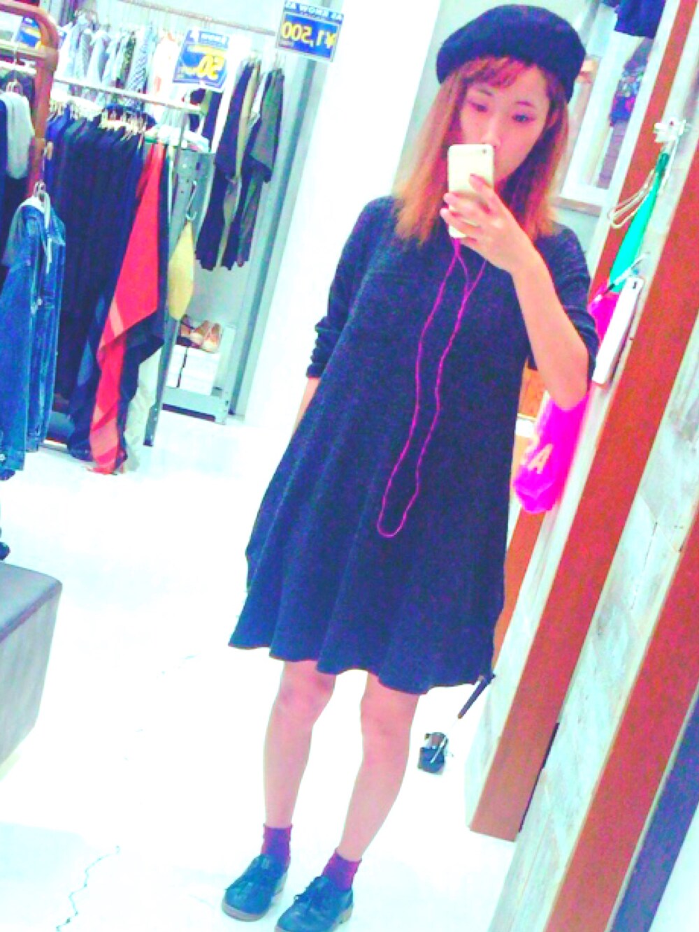 「仕事着」｜「AS KNOW AS plusのアイテム（ワンピース、ブラック系）」を使った、Ay****uさん（レディース・154cm）の秋コーディネートの1枚目の写真
