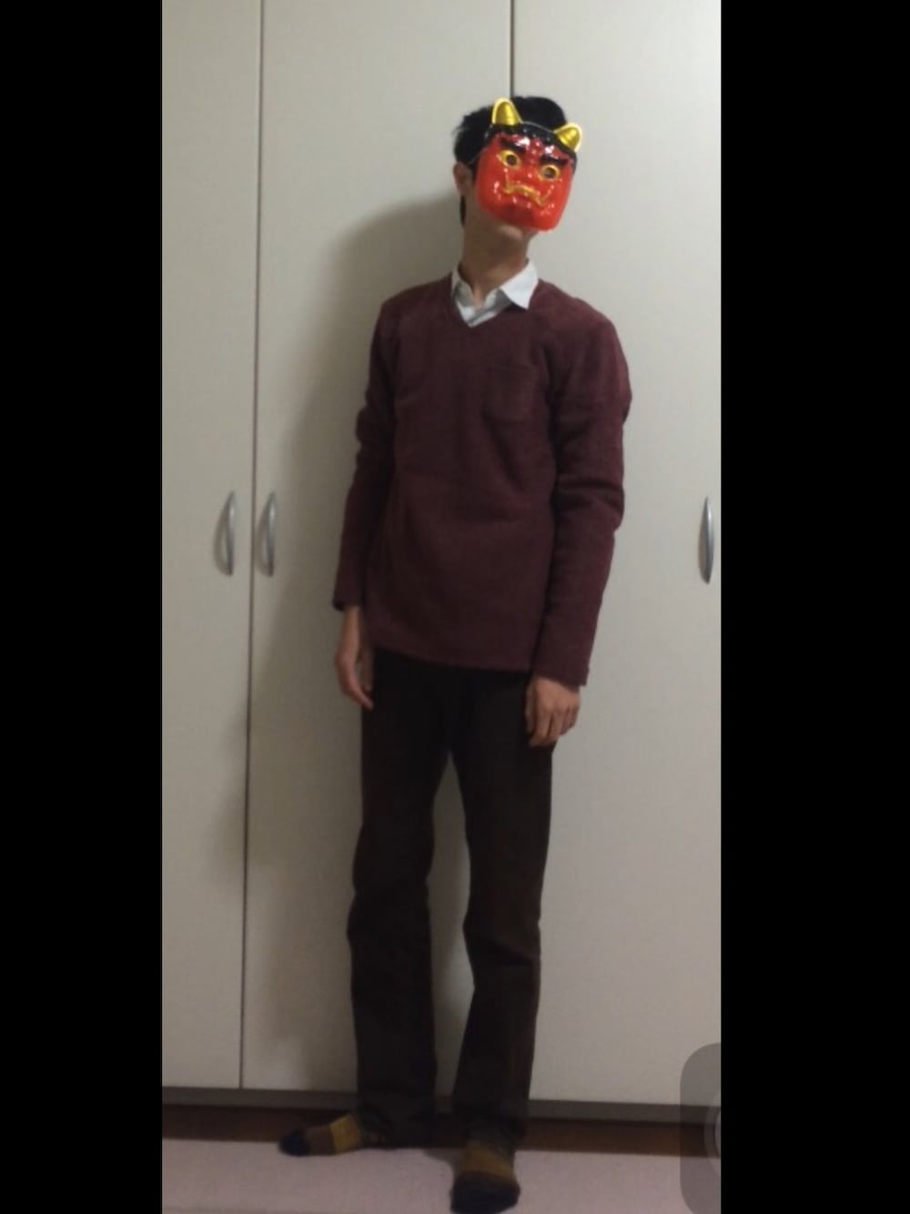 「赤鬼のお面（その他、レッド系）」を使った、シヨツキさん（メンズ・170cm）の冬コーディネートの1枚目の写真