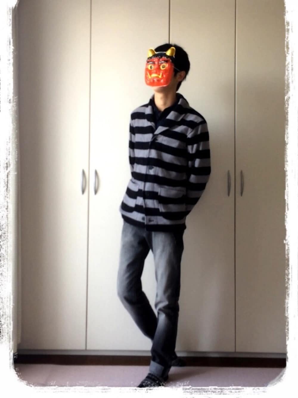 「赤鬼のお面（その他、レッド系）」を使った、シヨツキさん（メンズ・170cm）の冬コーディネートの1枚目の写真