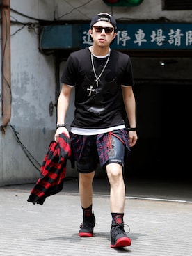 「black」｜「アイテム（その他）」を使った、TAKIさん（メンズ・180cm）の春コーディネート