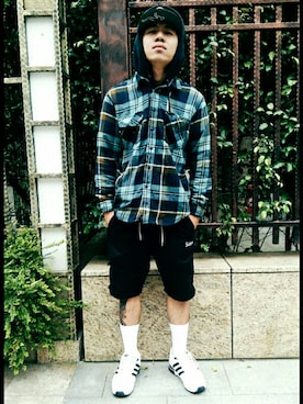 「DEADLINE（デッドライン）のアイテム」を使った、Cody SJさん（メンズ・170cm）の春コーディネート