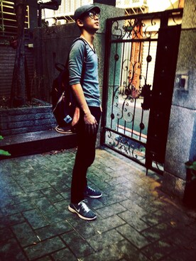 「アイテム（その他シューズ、グレー系）」を使った、Jang Hoさん（メンズ・183cm）の冬コーディネート