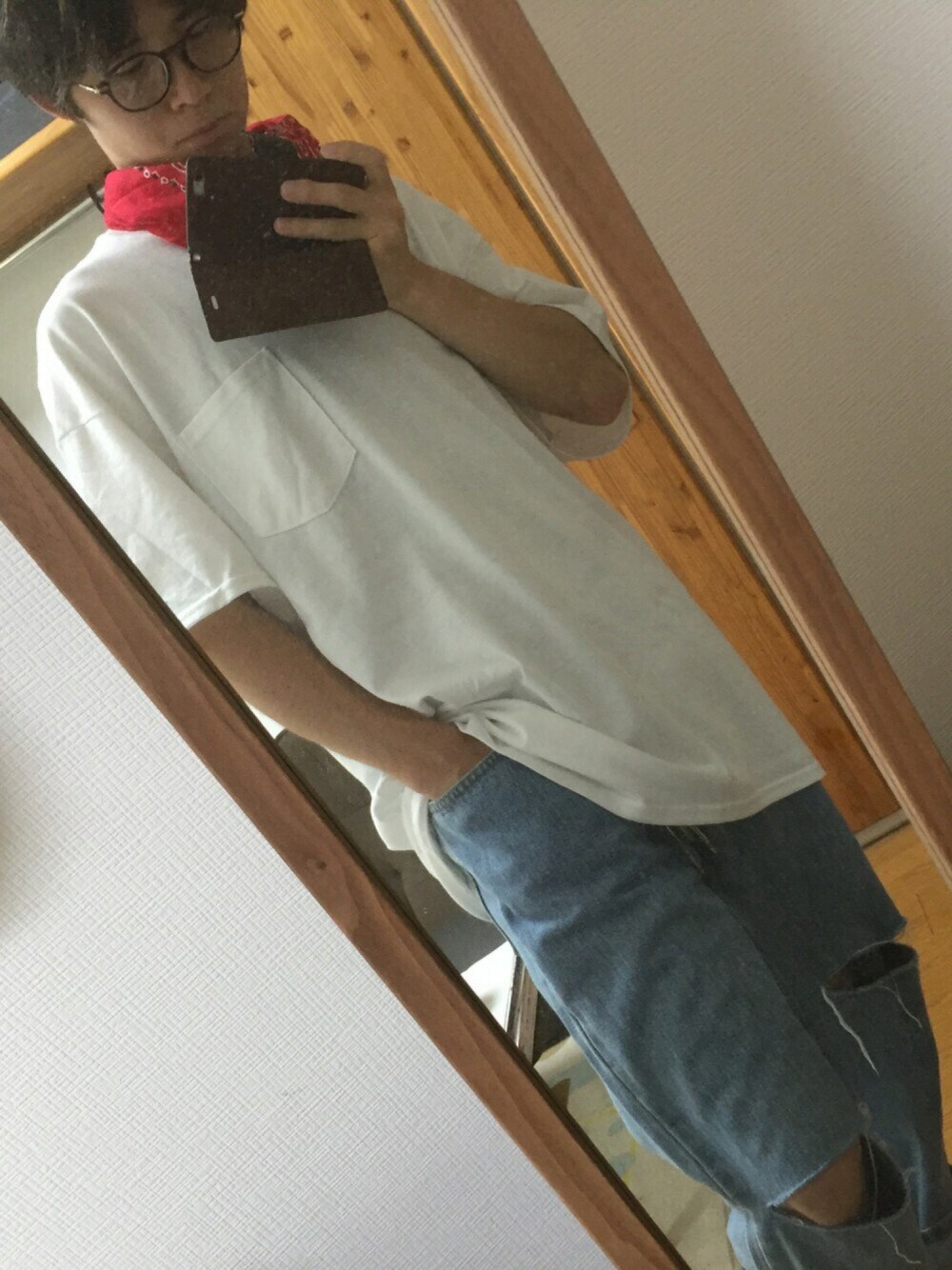 「シンプル」｜「no brandのアイテム（Tシャツ/カットソー、ホワイト系）」を使った、よねさん（メンズ・169cm）の夏コーディネートの1枚目の写真