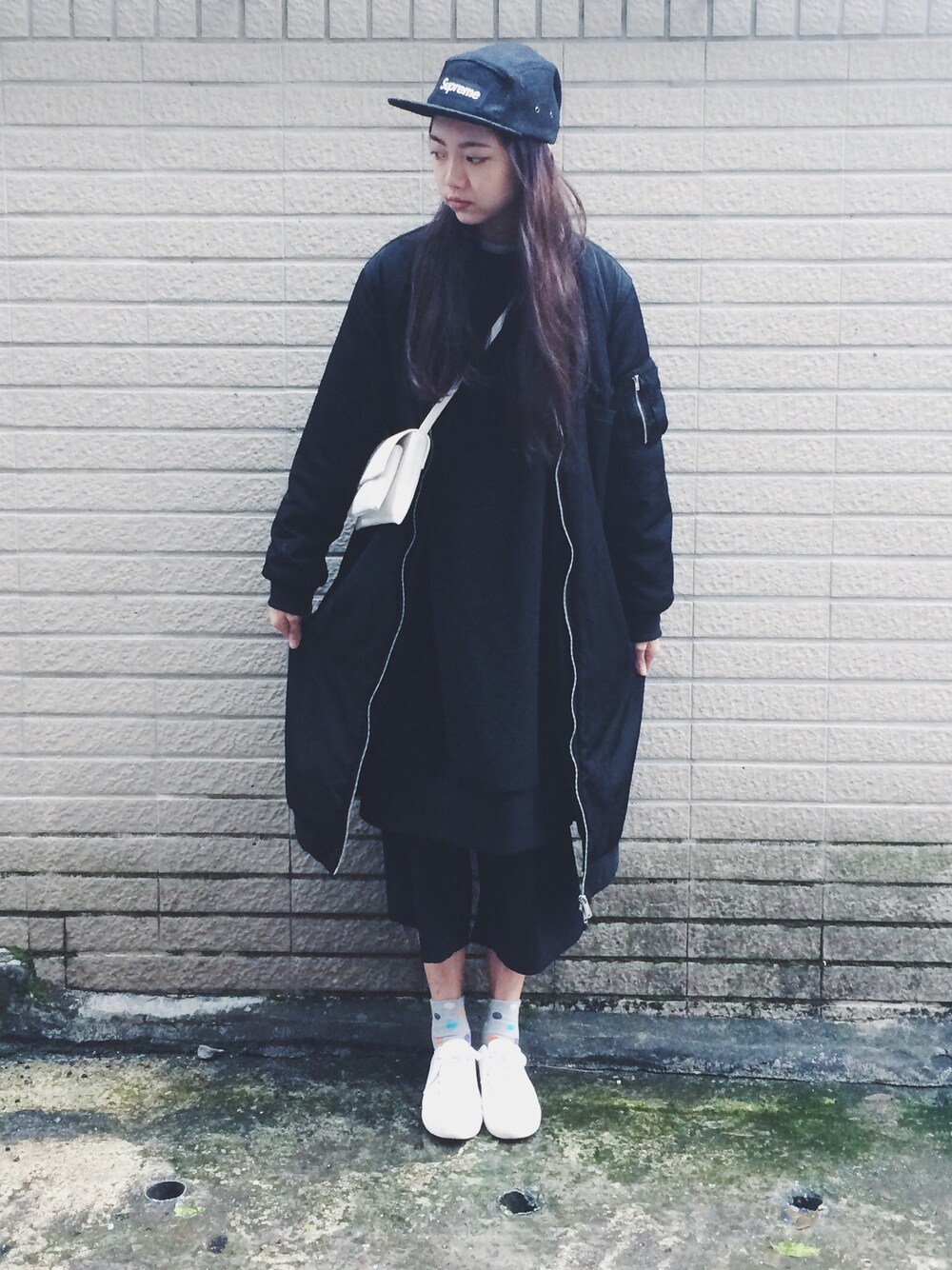 「supreme、EMODA、zeroselectshop、零。、MUJI Labo、MUJI、outfit、Pull&Bear」｜「MUJI Laboのアイテム（スニーカー、ホワイト系）」を使った、zeroさん（レディース・166cm）の春コーディネートの1枚目の写真