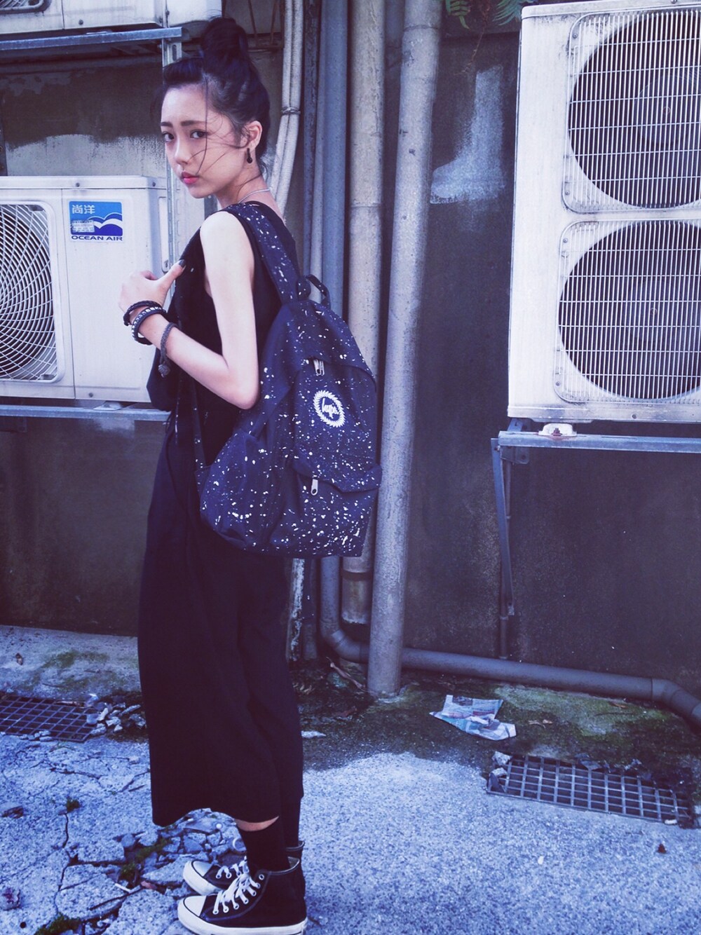 「zeroselectshop、零。、hype、justhype、BOTTEGA VENETA、cheap monday、converse」｜「JUST HYPEのアイテム（バックパック/リュック、ブラック系）」を使った、zeroさん（レディース・166cm）の夏コーディネートの1枚目の写真