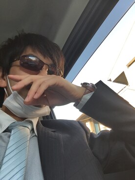 「アイテム（フォーマルスーツ/小物、シルバー系）」を使った、しょうばいさん（メンズ・167cm）の春コーディネート