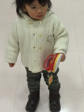 「baby dior（ベビーディオール）のアイテム（ジャケット/アウター、ホワイト系）」を使った、Noriさん（キッズ・90cm）の秋コーディネート