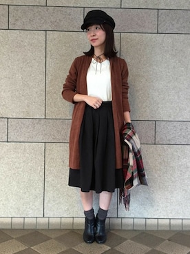 「アイテム（キャスケット）」を使った、groveさん（レディース・157cm）の秋コーディネート