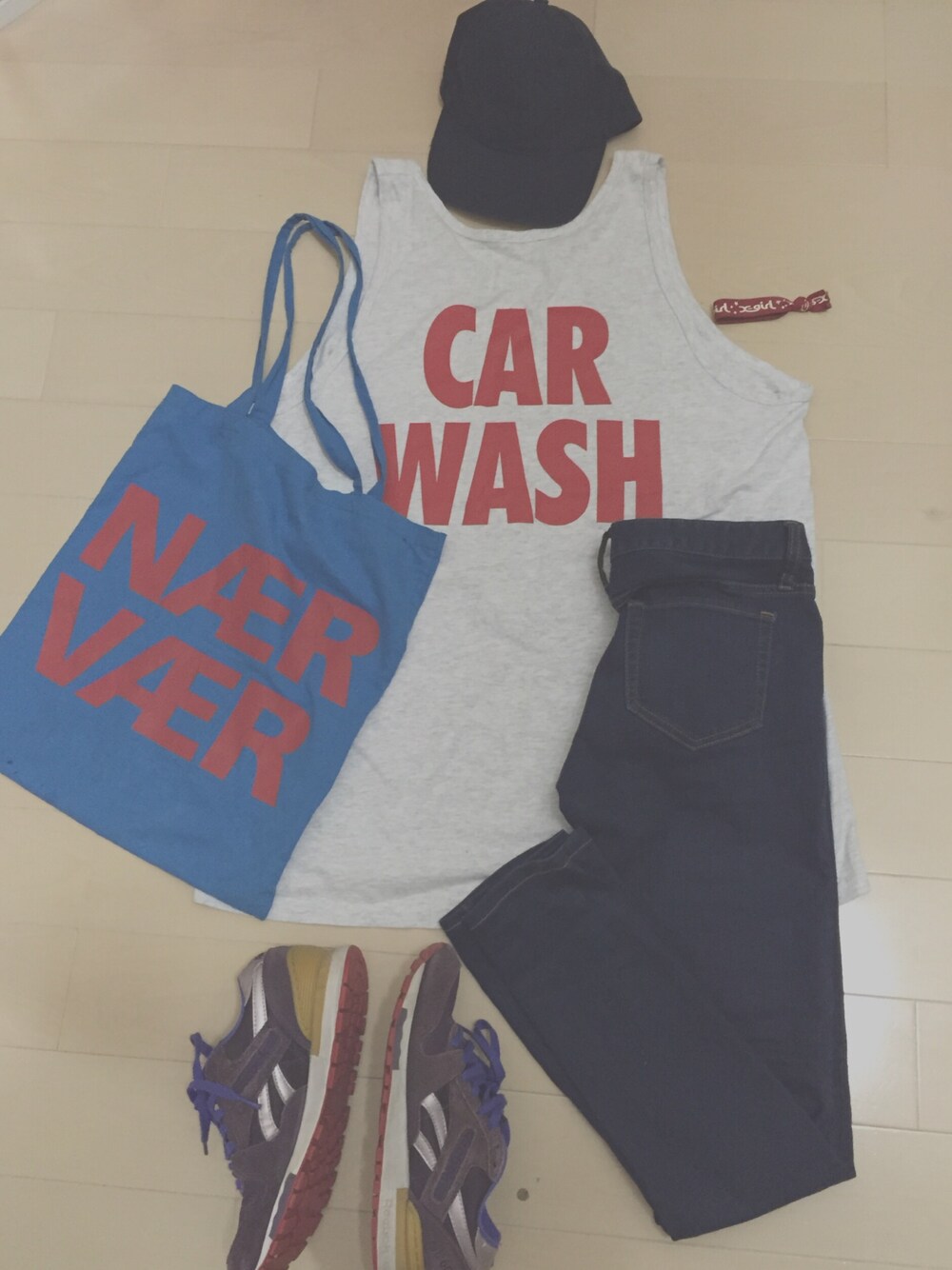「#スニーカー、#古着、スポーツミックス」｜「H&Mのアイテム（キャップ、ブルー系）」を使った、yanagidaさん（レディース・151cm）の秋コーディネートの1枚目の写真