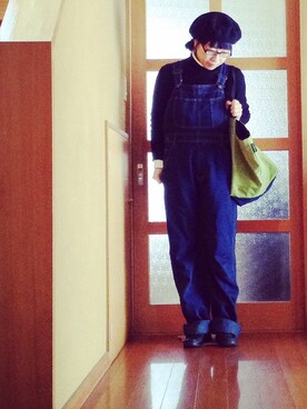 「黒タートルネック」｜「アイテム（ハンチング/ベレー帽）」を使った、Sakuraさん（レディース・151cm）の冬コーディネート